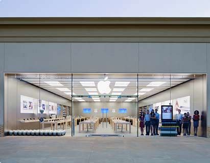 apple store chenal parkway.